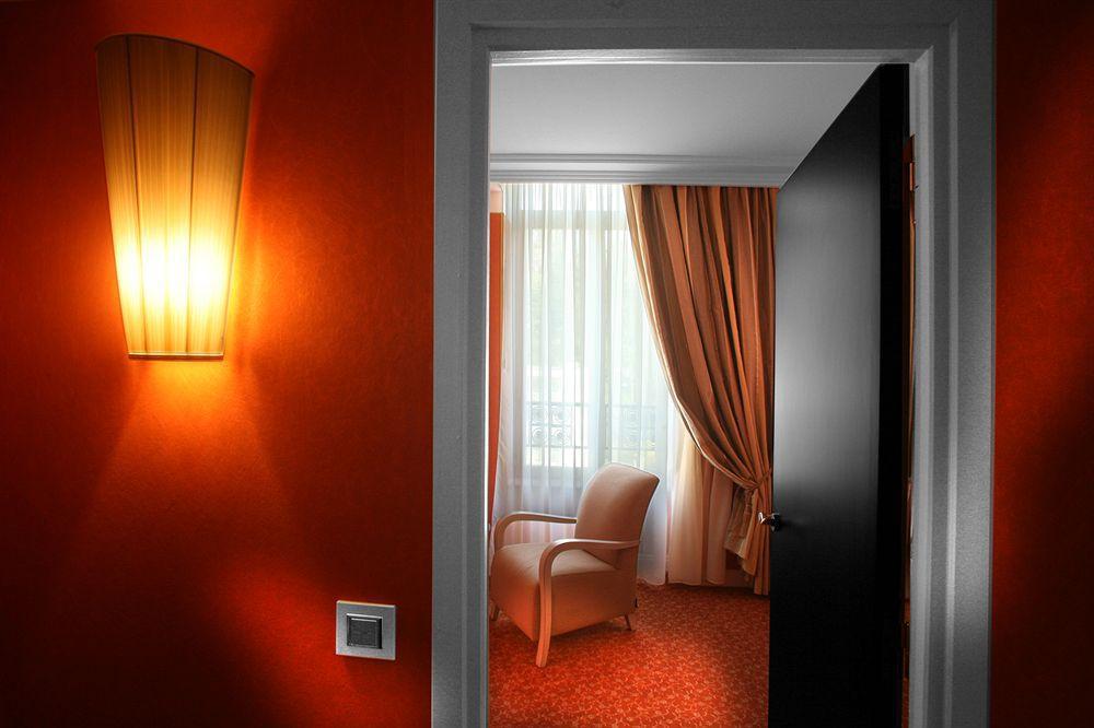 Hôtel Princesse Flore Royat Esterno foto