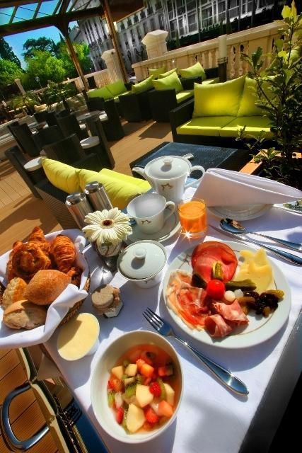 Hôtel Princesse Flore Royat Esterno foto
